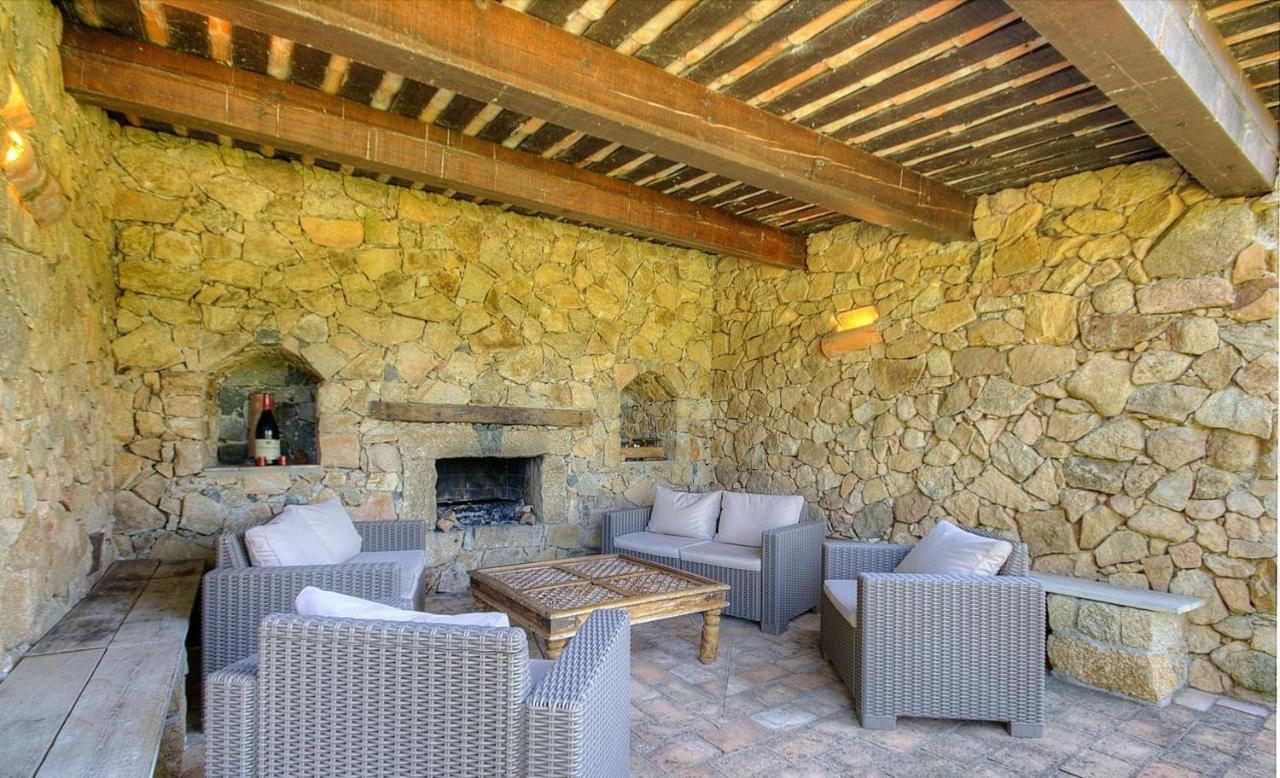 Entre Mer & Maquis, L'Ame De La Corse En Gites De Charme Avec Jacuzzi, Proche Ajaccio Peri Exterior photo