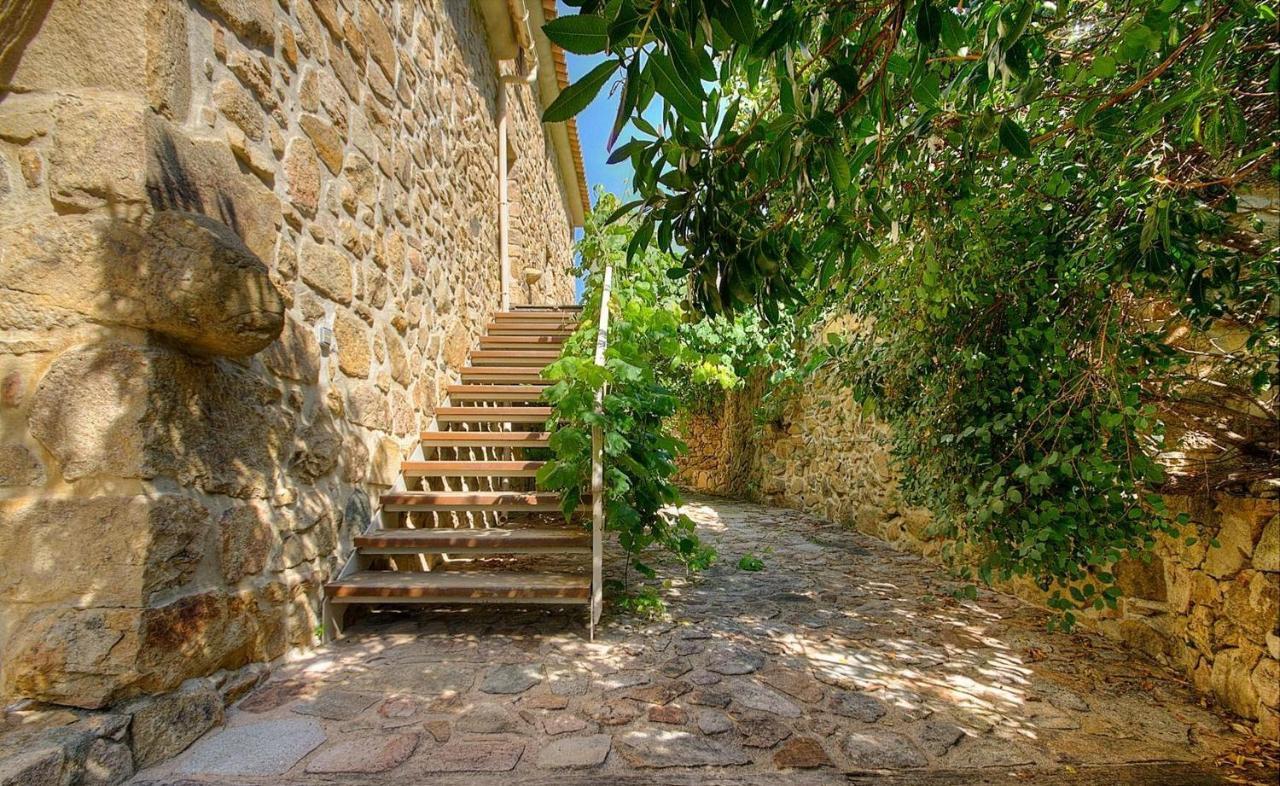 Entre Mer & Maquis, L'Ame De La Corse En Gites De Charme Avec Jacuzzi, Proche Ajaccio Peri Exterior photo