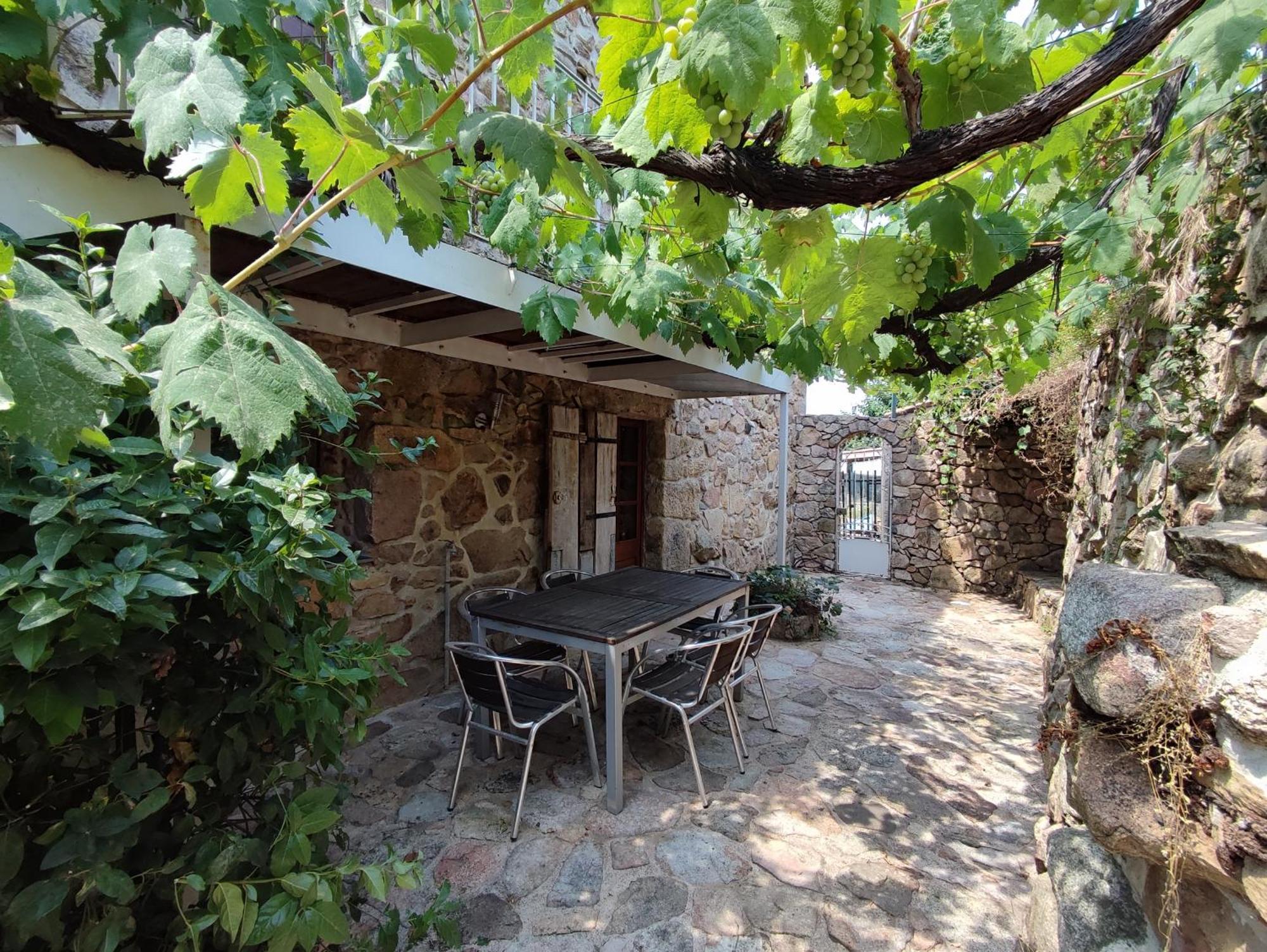 Entre Mer & Maquis, L'Ame De La Corse En Gites De Charme Avec Jacuzzi, Proche Ajaccio Peri Exterior photo