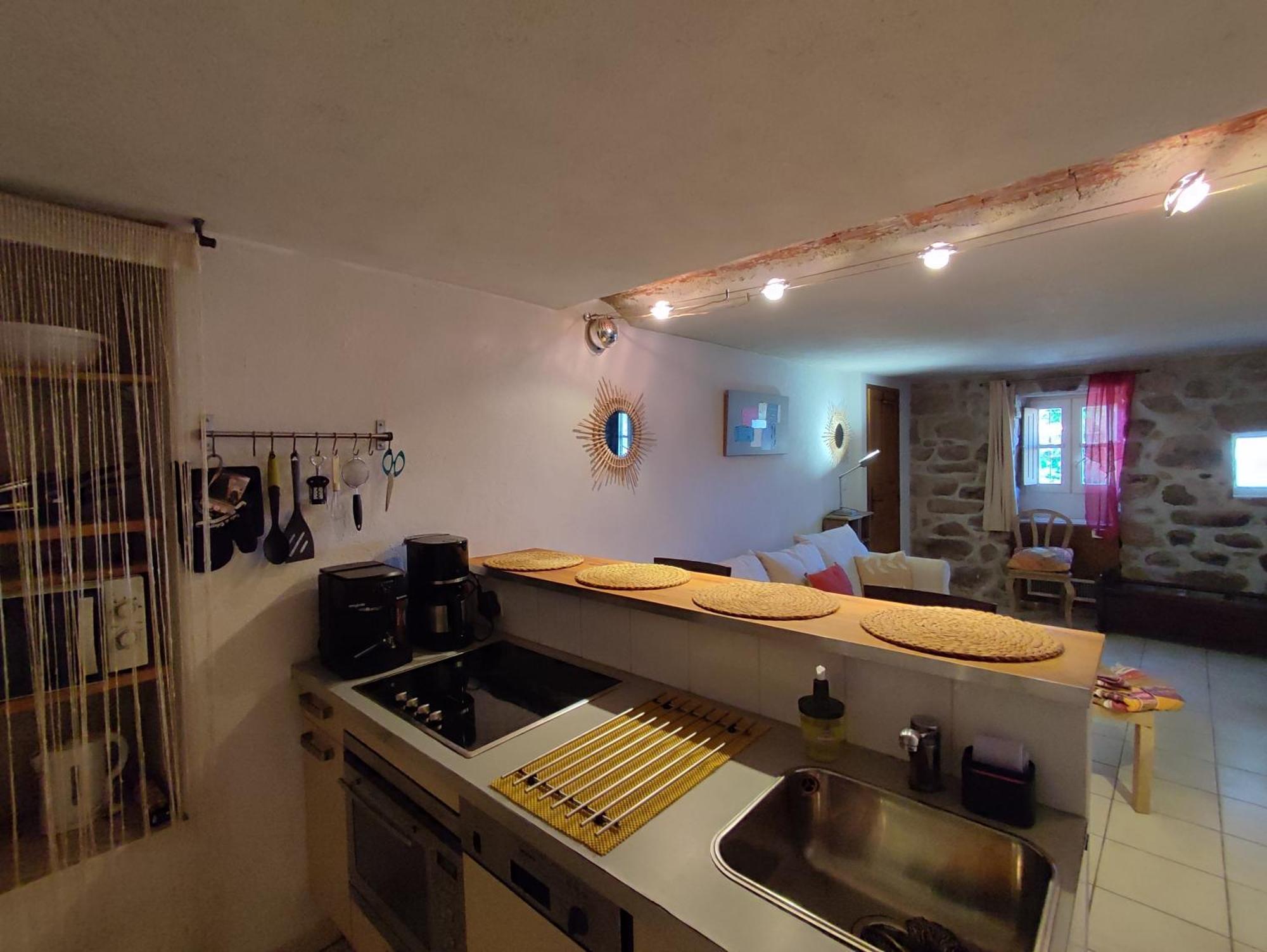 Entre Mer & Maquis, L'Ame De La Corse En Gites De Charme Avec Jacuzzi, Proche Ajaccio Peri Room photo