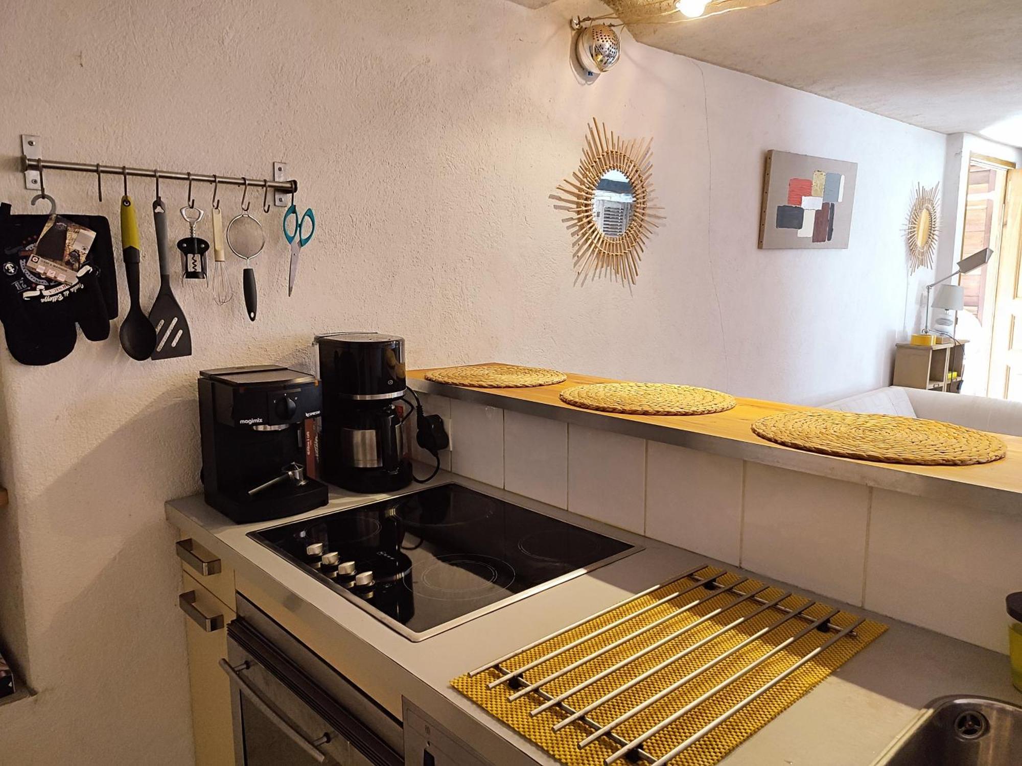 Entre Mer & Maquis, L'Ame De La Corse En Gites De Charme Avec Jacuzzi, Proche Ajaccio Peri Room photo